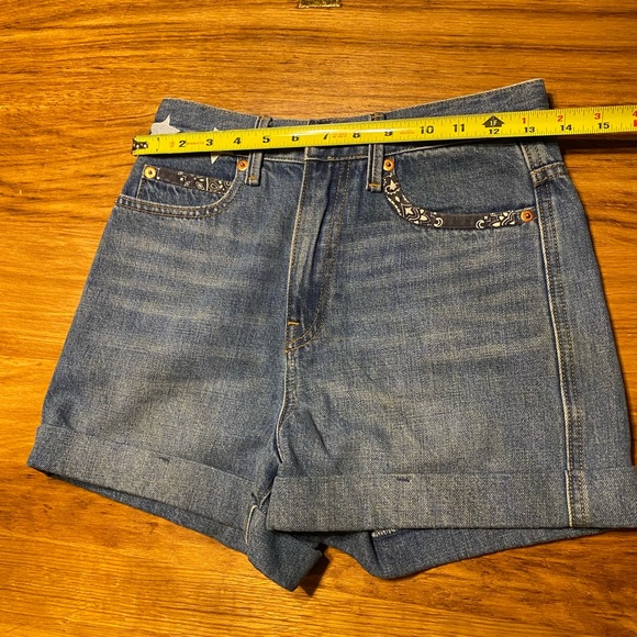 GAP super high rise shorts - Picture 8 of 8